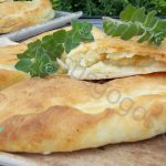 ΠΑΤΑΤΟΠΙΤΑ ΚΑΛΤΣΟΝΕ ΜΕ ΣΥΓΚΛΟΝΙΣΤΙΚΗ ΜΑΓΙΚΗ ΑΦΡΑΤΗ ΖΥΜΗ ΓΙΑ ΠΙΤΣΑ ΕΥΚΟΛΗ ΚΑΙ ΓΡΗΓΟΡΗ